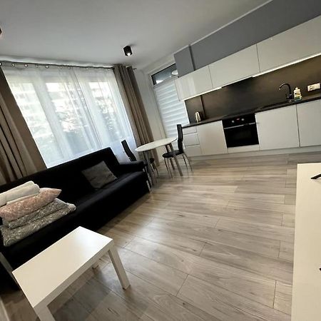 New Apartment - Near Sky Tower - 4 People - New Building - Lift Wrocław Dış mekan fotoğraf